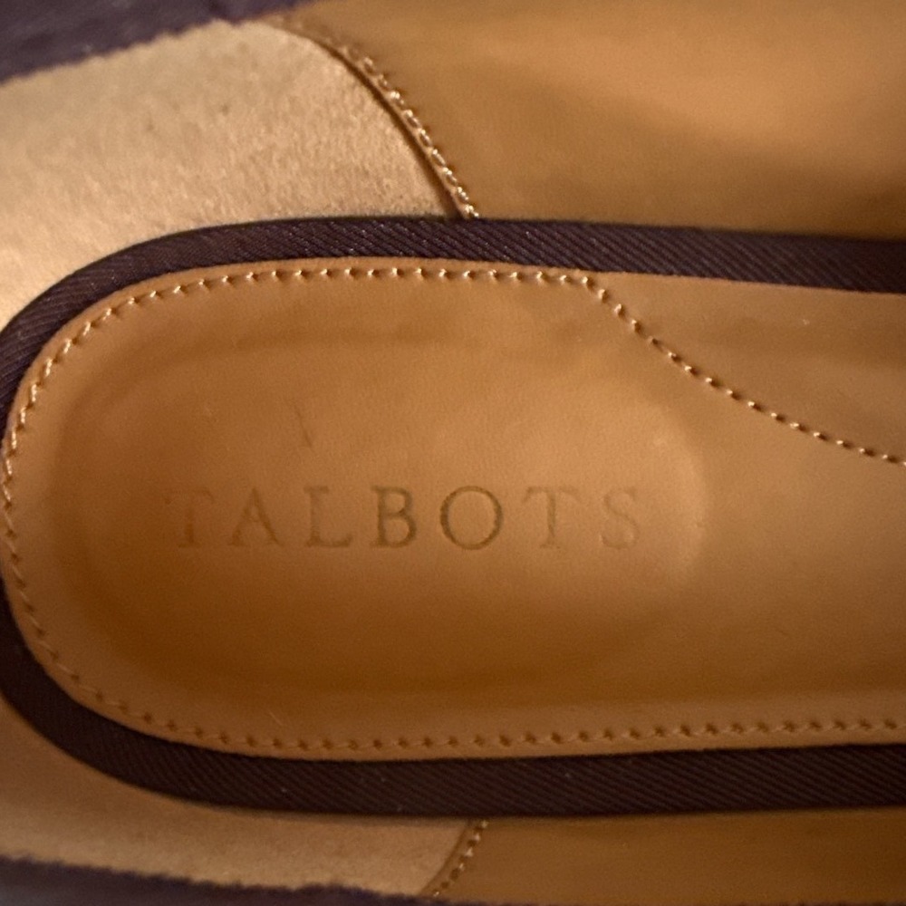 Talbots New Burgundy Patent Leather Heels Size 8M - Picture 4 of 7